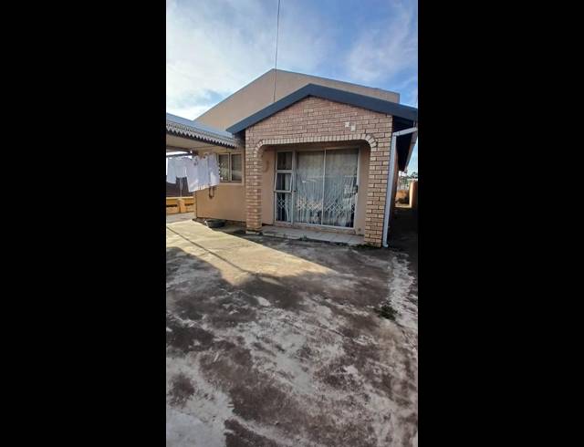 4 BEDROOM HOUSE FOR SALE IN ORIENT HILLS